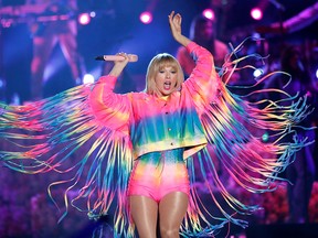 Taylor Swift performs at the iHeartRadio Wango Tango concert in Carson, California, June 1, 2019. (REUTERS/Mario Anzuoni/File Photo)