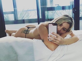 Rebecca Lobie, the niece of the late Steve Irwin, poses for a sexy selfie. (Instagram photo)