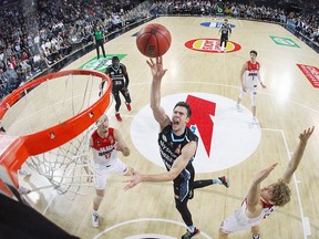 Tom Abercrombie of the New Zealand Breakers puts up a shot during their NBL match against the Illawarra Hawks at Spark Arena on October 24, 2019 in Auckland. (Anthony Au-Yeung/Getty Images)