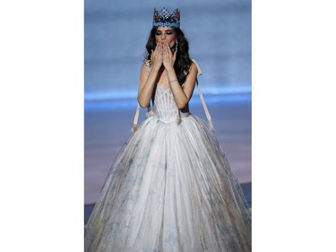 Miss World 2018 Vanessa Ponce de Leon of Mexico waves on stage during the Miss World final in London, Britain on Dec. 14, 2019.