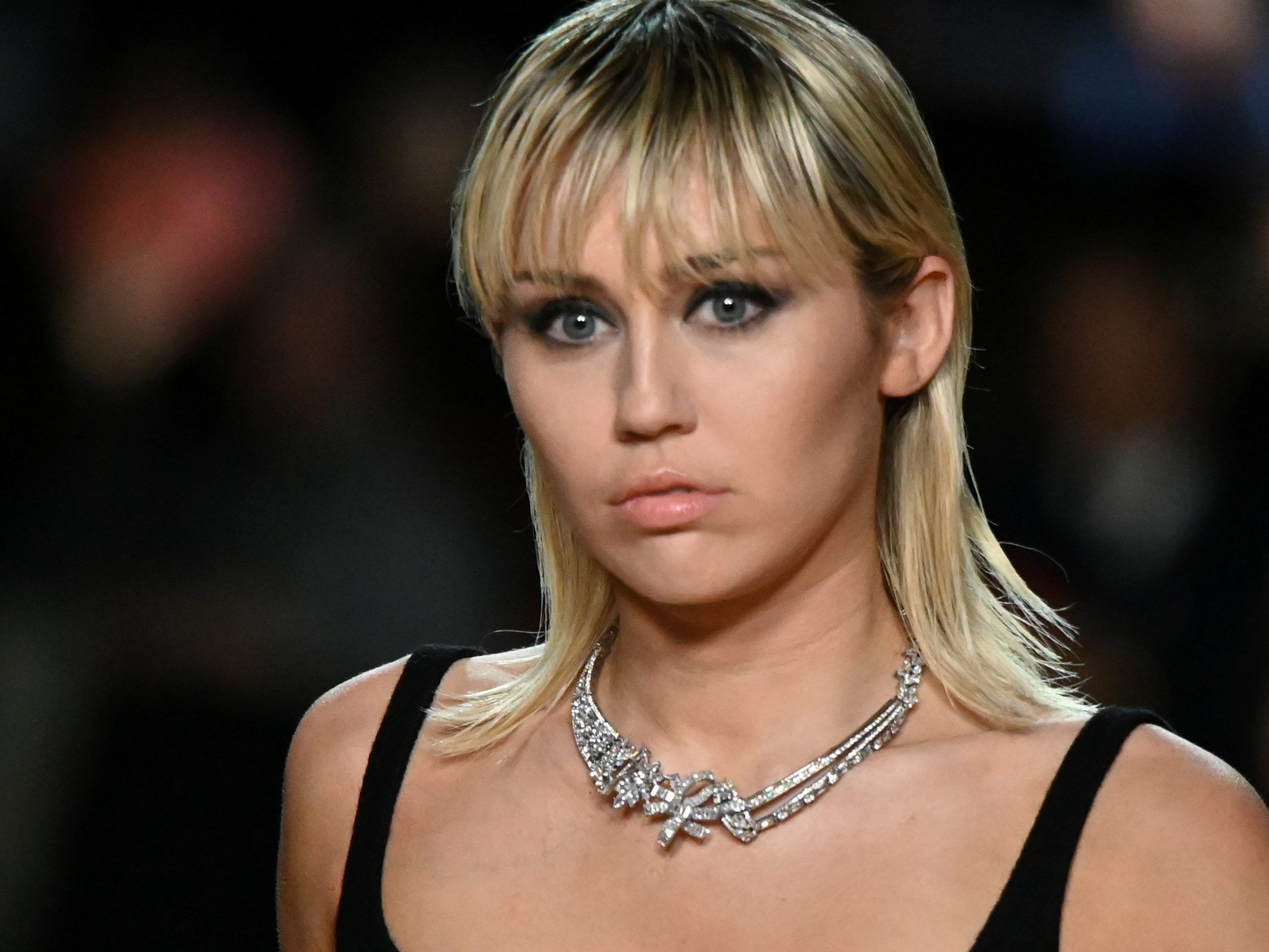 Miley Cyrus shares X-rated 'nip slip' pic on Instagram