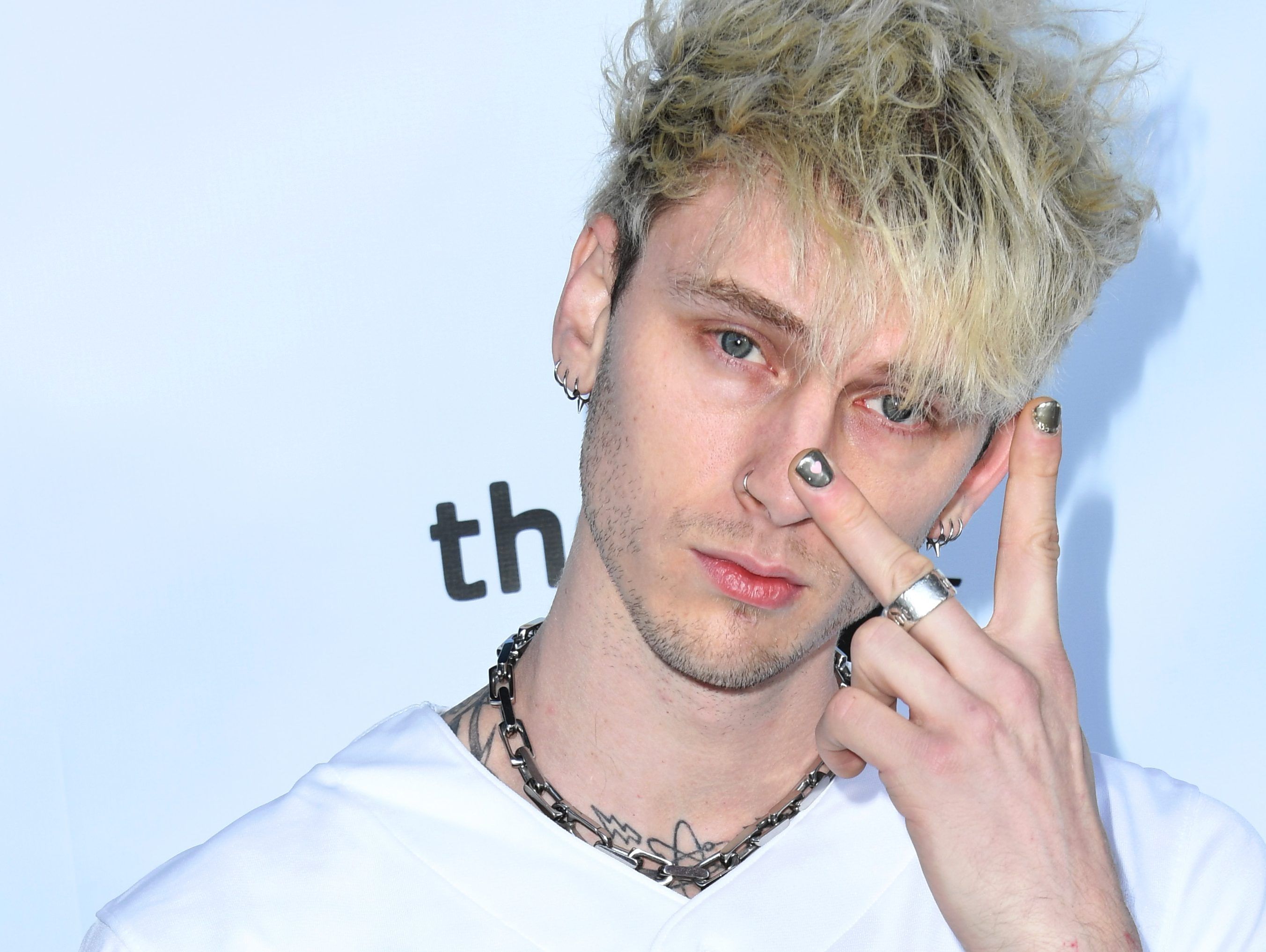 Machine Gun Kelly releases vibrator on Valentine s Day Canoe.Com