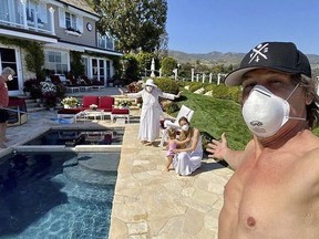 Josh Brolin shared this photo during his visit to his dad James and stepmother Barbra Streisand's home.