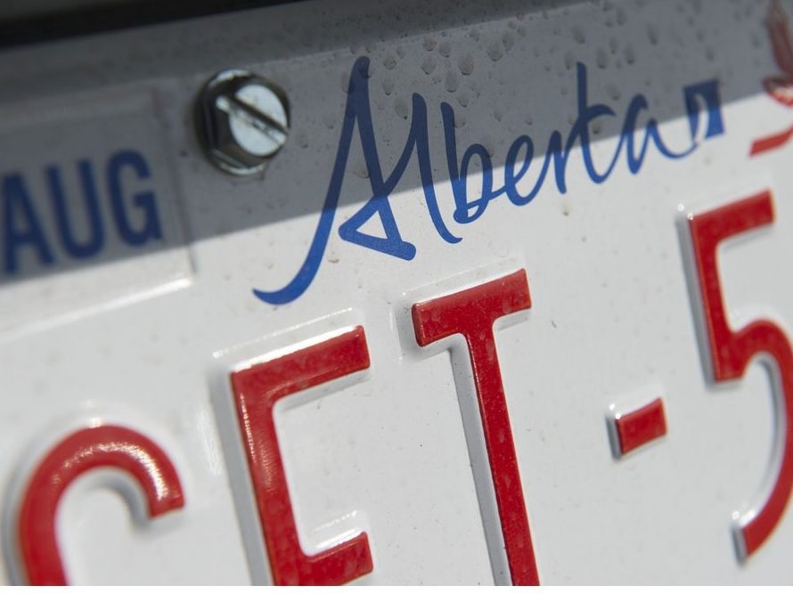 Alberta licence plates targets for COVID19 fears in some B.C
