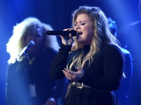 Kelly Clarkson performs at the iHeartRadio Album Release Party With Kelly Clarkson at iHeartRadio Theater on October 27, 2017 in Burbank, California.