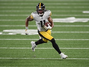 Chase Claypool of the Pittsburgh Steelers carries the ball during the second half against the New York Giants at MetLife Stadium on September 14, 2020 in East Rutherford, New Jersey.