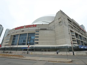 According to a published report, Rogers Communications, which owns the stadium and its prime tenant, the Toronto Blue Jay, has joined with Brookfield Asset Management to raze the antiquated Rogers Centre and build a shiny new and expansive facility in its place.