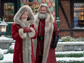 Goldie Hawn and Kurt Russell star in Netflix's "'The Christmas Chronicles 2."