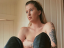 Ireland Baldwin posing on Instagram.