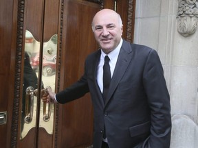Canadian businessman Kevin O'Leary is being accused of scamming entrepreneurs in the U.S.