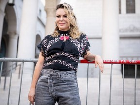 Alyssa Milano attends the Women's March 4 Reproductive Rights at Pershing Square on October 02, 2021 in Los Angeles, California.