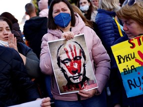 ukraine-krise-italien-protest-e1645718954342