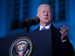US-Präsident Joe Biden hält am 26. März 2022 im Königsschloss in Warschau, Polen, eine Rede über den russischen Krieg in der Ukraine.