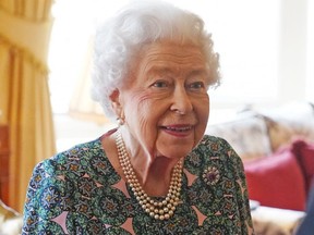 Queen Elizabeth wird Anfang dieses Monats auf Schloss Windsor gesehen.