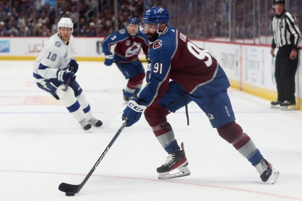 competitiveness-of-avs-nazem-kadri-has-turned-him-into-hot-commodity