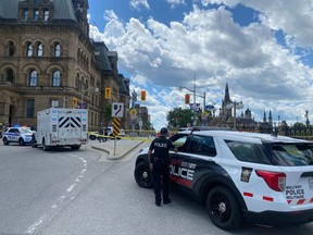 Wellington and Elgin St. Police have closed several streets around Parliament Hill during an “ongoing police investigation.”