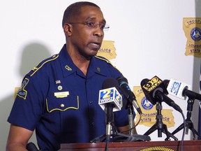 Col. Lamar Davis, Superintendent der Louisiana State Police, spricht auf einer Pressekonferenz am Freitag, den 21. Mai 2021, in Baton Rouge, La, über die Veröffentlichung eines Videos durch die Agentur, das den Tod von Ronald Greene betrifft.