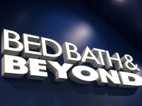 Eine Beschilderung ist am 29. Juni 2022 in einem Geschäft von Bed Bath & Beyond in New York City zu sehen.