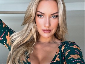 An image posted to Twitter by Paige Spiranac on Nov. 17, 2022 advising fans to sign up to her personal website in case Twitter shuts down.