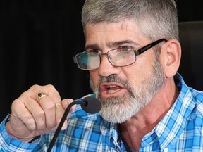 James Bauder témoigne devant la Commission d'urgence sur l'ordre public à Ottawa le 3 novembre 2022.