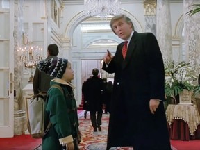 Macaulay Culkin and Donald Trump in a scene from Home Alone 2: Lost in New York.