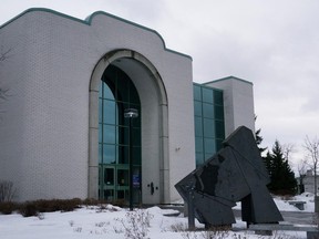 The Longueuil courthouse building.