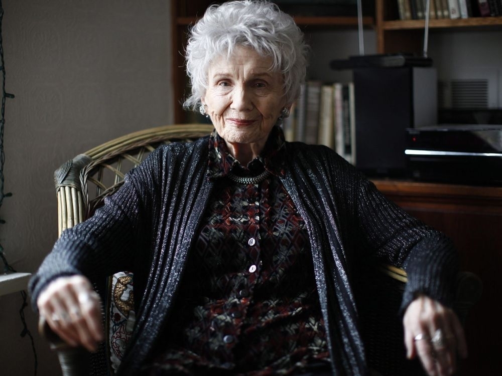 Alice Munro’s daughter alleges sexual abuse by late author’s husband