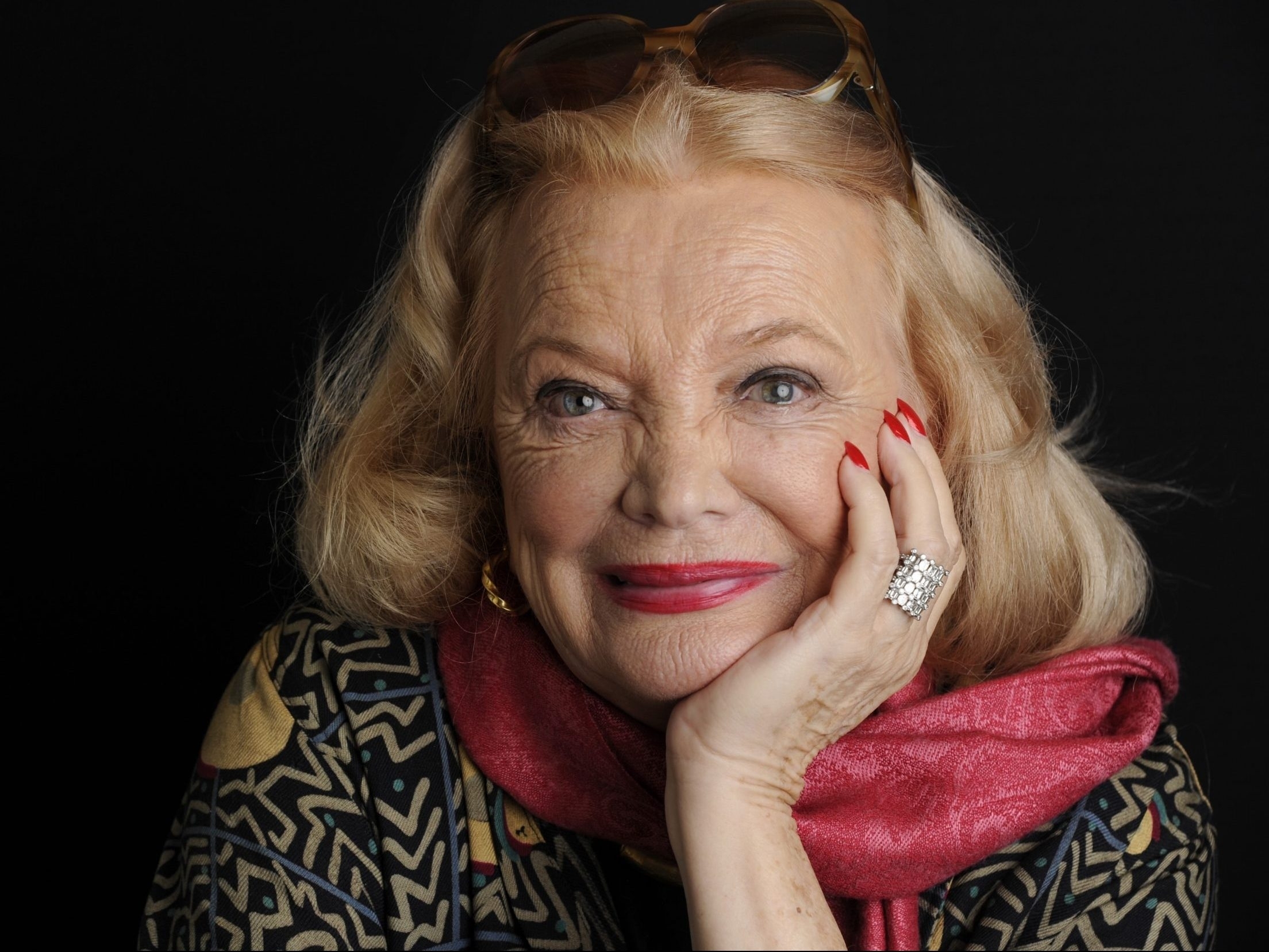 Acting powerhouse Gena Rowlands dies after battle with Alzheimer's