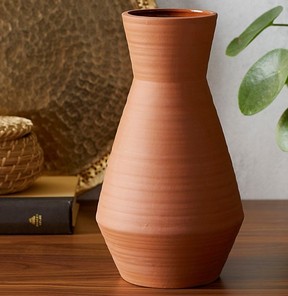 Geo terracotta vase