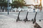 Recommending the best electric scooters, according to needs, features and budgets.