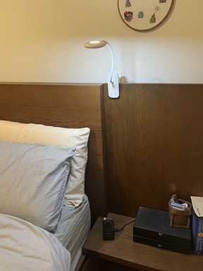 Cuhioy Clip On Reading Light on bed