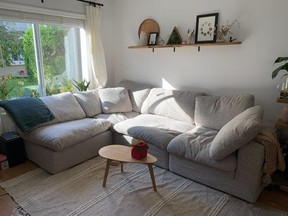 sundays-sofa-main-image