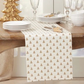 Table-Runner-With-Christmas-Trees-Design