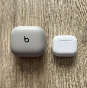 Powerbeats Pro 2 vs AirPods Case