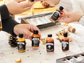 La Pimenterie Discovery Bundle – 6 hot sauces