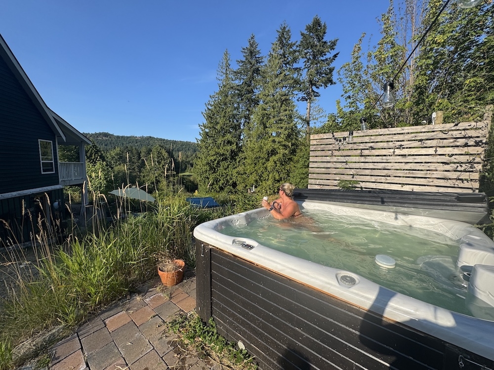  Having a hot tub at our HomeExchange was an added bonus.
