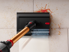 The Submarine head of the Dyson V16 Piston Animal Submarine in action.