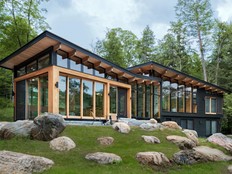 Heated Rivalry cottage in Muskoka