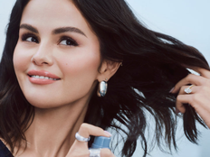 Selena Gomez uses Find Comfort Body & Hair Fragrance Mist - Feel Seen.