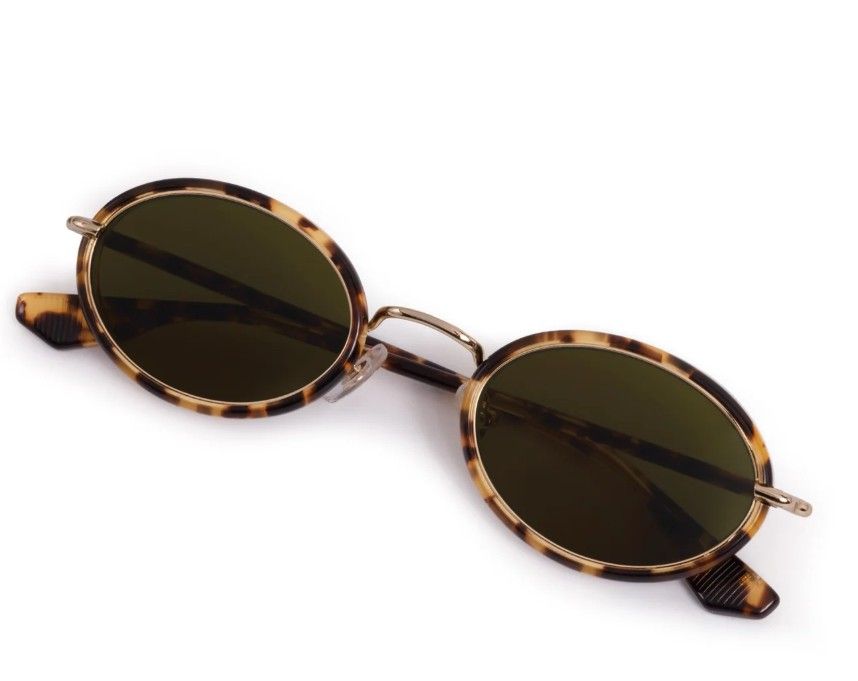 kate > 12k + nikko tortoise