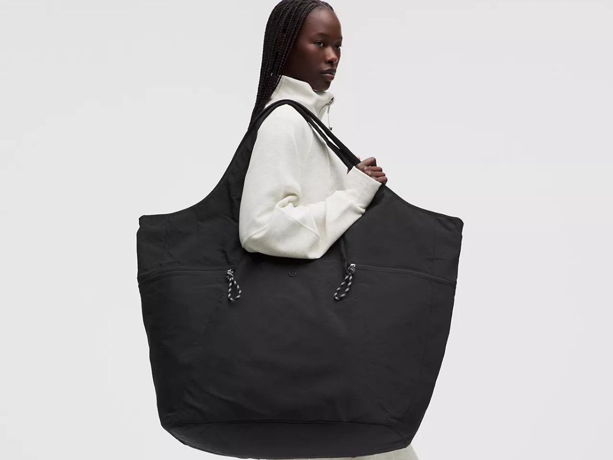 lululemon Big-Ass Bag 80L