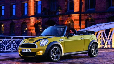 2009 MINI Convertible.