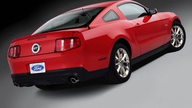 2011 Ford Mustang 5.0 GT.