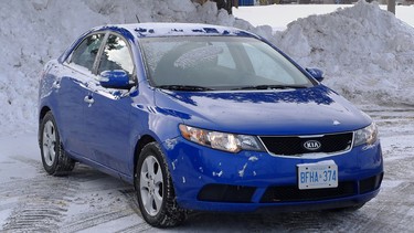 1-Dec09KiaForte-016.jpg