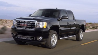 gallery_10_gmc_expands_denali_lineup_000000.jpg