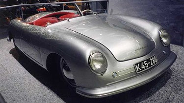40 reasons to be a Porsche-holic...