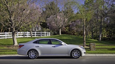 2011 Hyundai Equus.