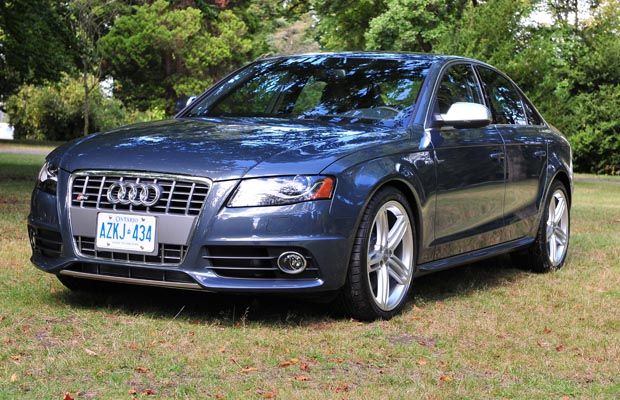 Gallery: 2010 Audi S4 | Driving