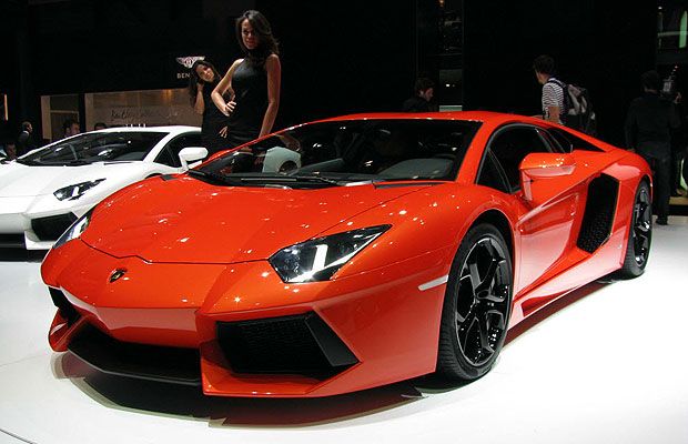 Gallery: 2012 Lamborghini Aventador LP 700-4 | Driving