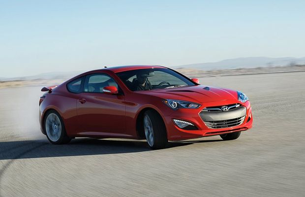 Gallery: 2013 Hyundai Genesis Coupe | Driving